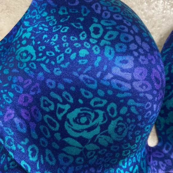 Victoria’s Secret Push Up Bra - Picture 2 of 5